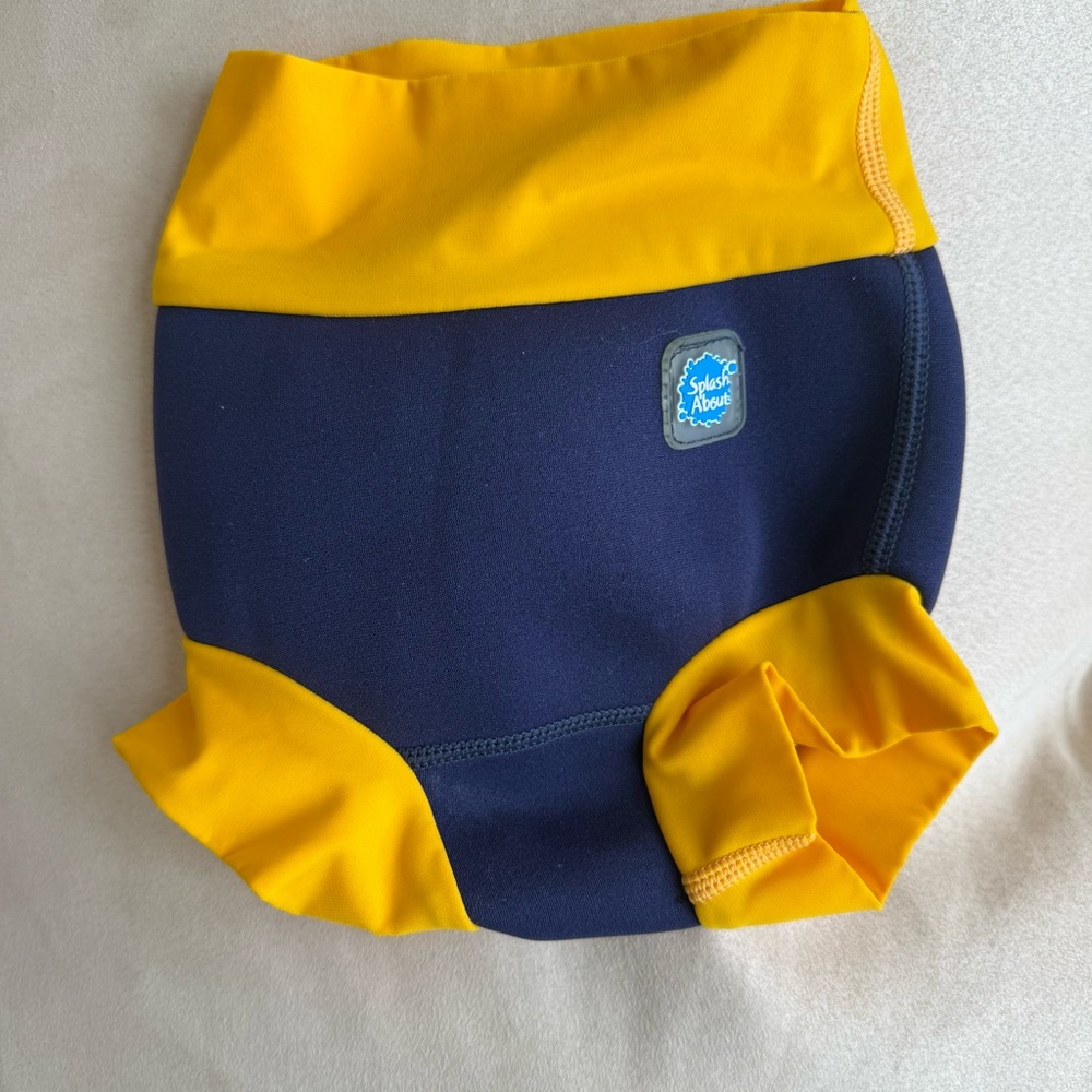 EUC Splash About swim diaper 6-12 months UPF 50+